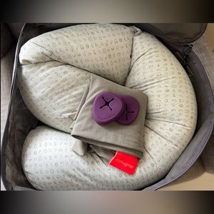 Pregnancy and nursing pillow